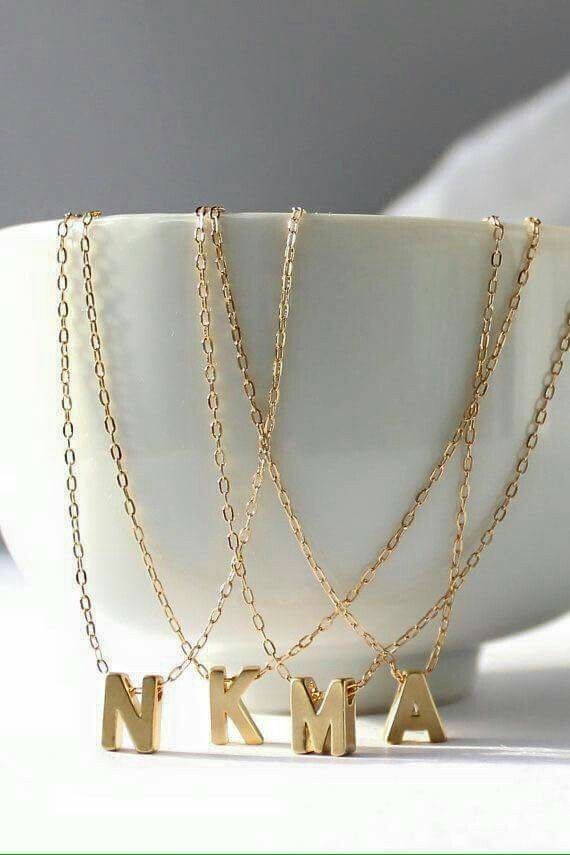 گردنبند حروف